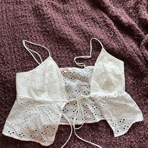 Cropped tie front top